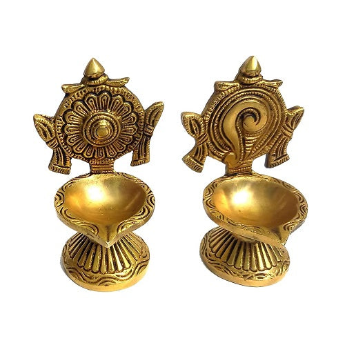 Brass Sangu Chakra Diya (Vilakku) Gold Plated Specially From Nachiyarkovil Kumbakonam - 1 Pc